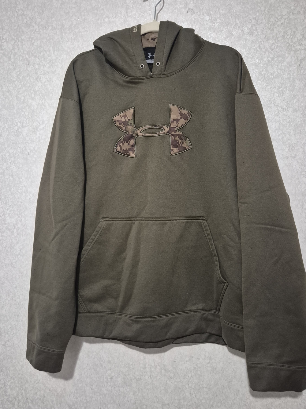 Under Armour Men's Olive Camo Logo Hoodie-Size:XL
